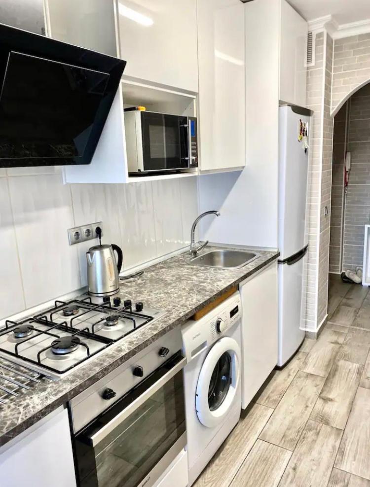 סביליה Shared Apartment! Piso Compartido! Общая Квартира! מראה חיצוני תמונה