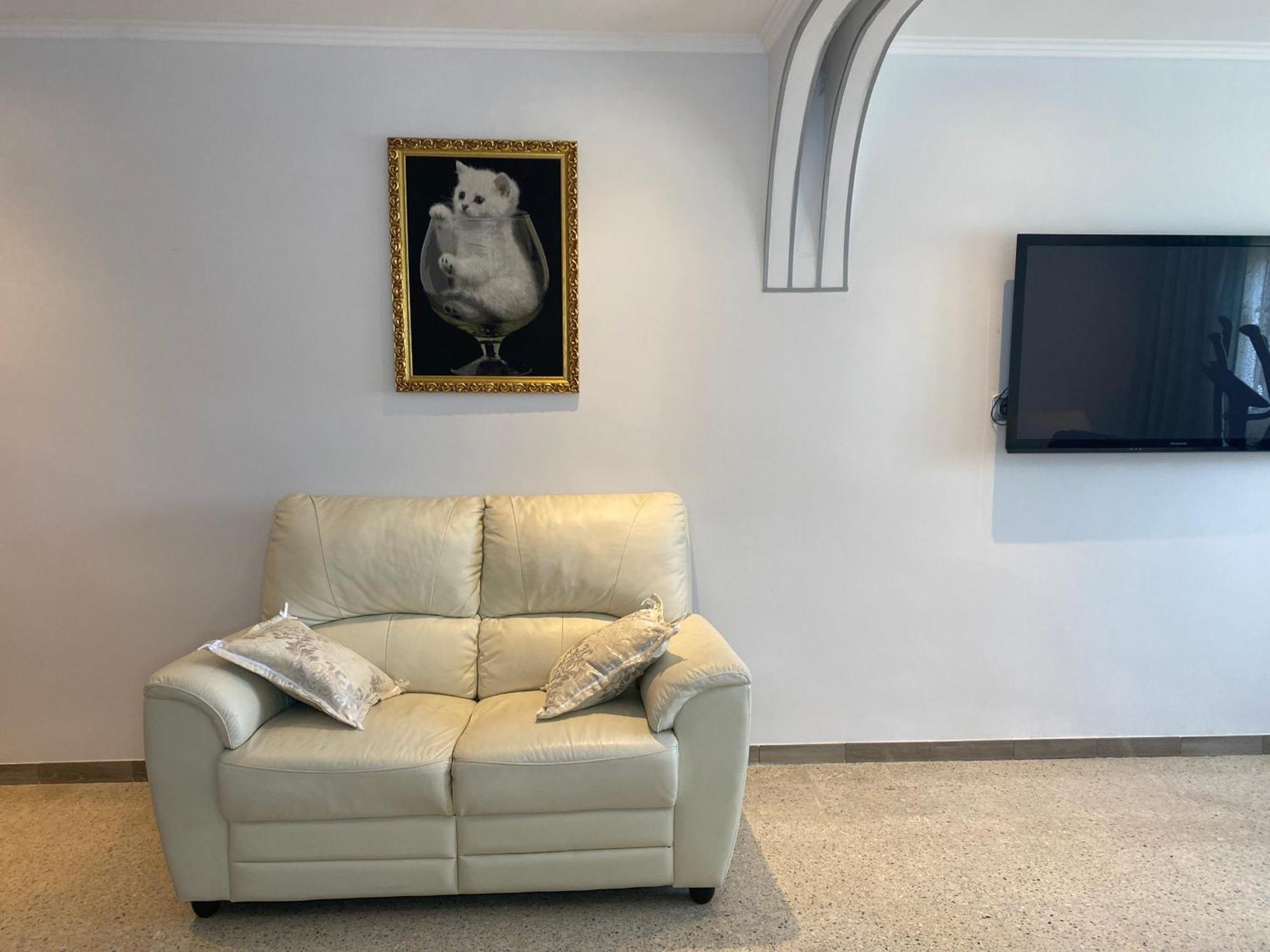 סביליה Shared Apartment! Piso Compartido! Общая Квартира! מראה חיצוני תמונה