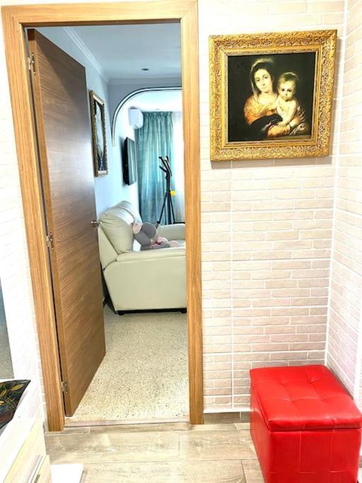 סביליה Shared Apartment! Piso Compartido! Общая Квартира! מראה חיצוני תמונה